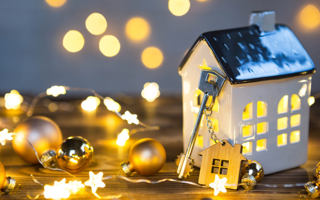 Tips For Decorating Your Home’s Exterior For The Holidays