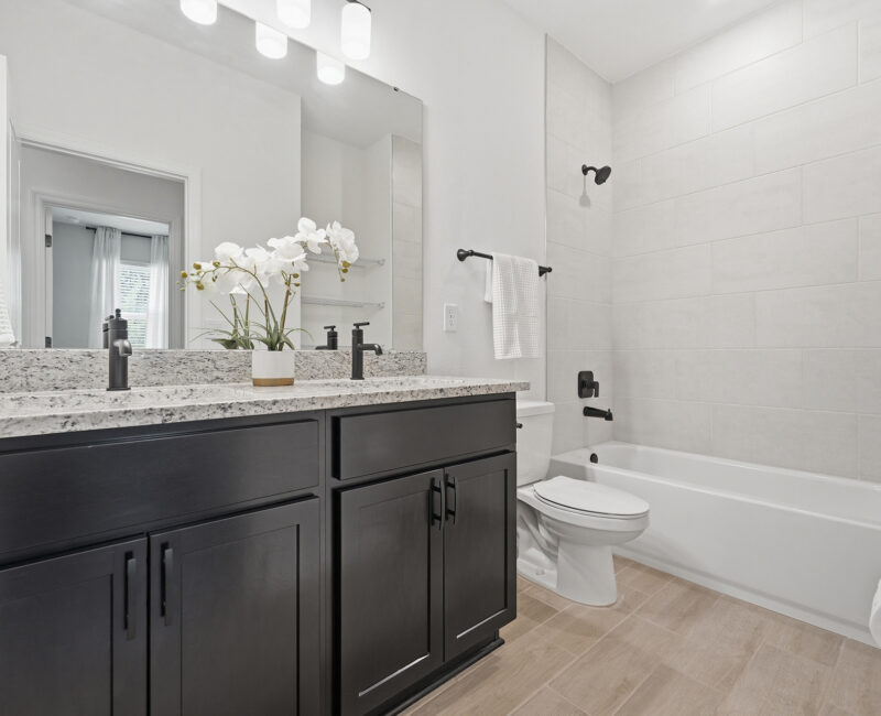 Pearl Bathroom