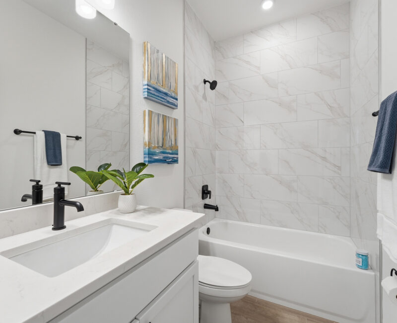 Pearl Mulitgen Bath